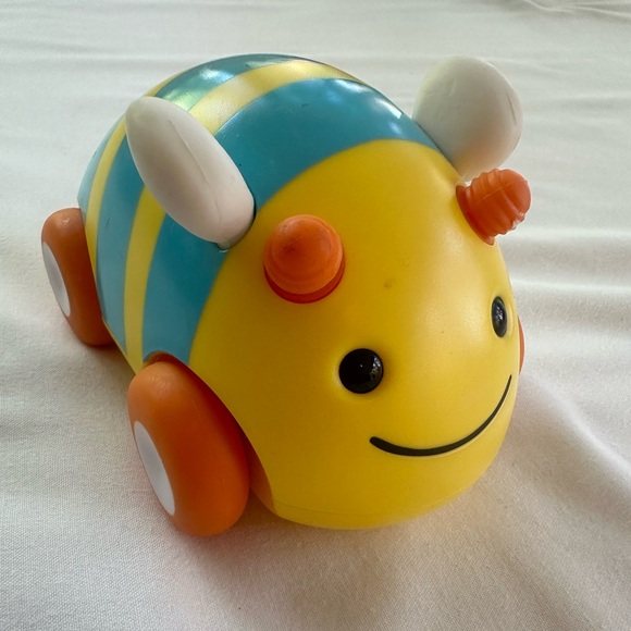 5/25 Just BEE Skip Hop Explore Follow meBee Developmental Learning Crawl Toy Car - Picture 5 of 8